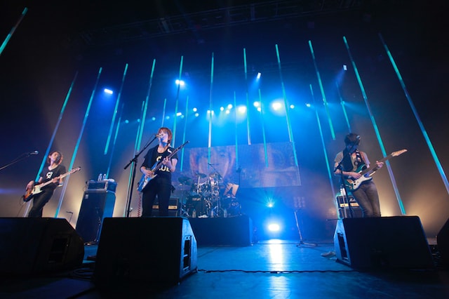 写真はSHIBUYA-AX公演の様子。