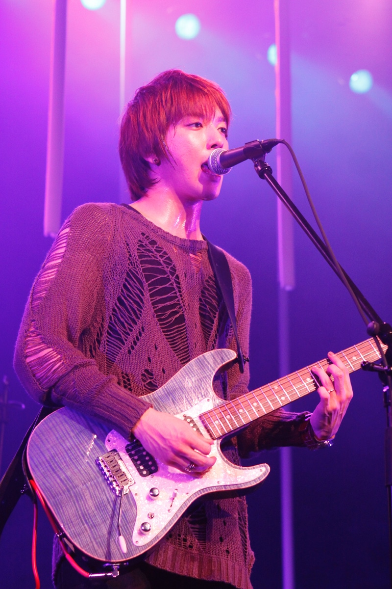 写真はSHIBUYA-AX公演の様子。