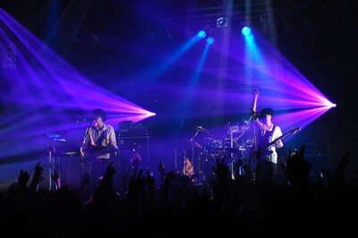 「SCIENCE ROCK」で熱演を繰り広げるavengers in sci-fi。