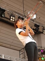 写真は9月20日に行われた野外イベント「GREENS 20th Anniversary Live ～Thanks To All!!」の様子。