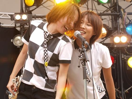 写真は9月20日に行われた野外イベント「GREENS 20th Anniversary Live ～Thanks To All!!」の様子。