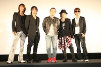 巨大スクリーンで上映された「Je t'aime」に、メンバーも押井も「細かいところまではっきりわかる」と感心しきり。