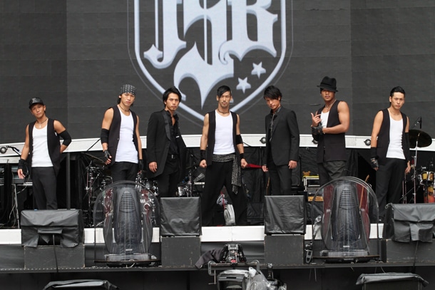今週の人気の画像8位は「三代目J Soul Brothers誕生！参加メンバーついにお披露目」よりメンバー写真。