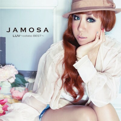 「LUV ～collabo BEST～」CD+DVD盤（写真）のDVDには「BOND～キズナ～ feat. 若旦那」と「あなたの胸にもどれるなら feat. JAY'ED」のビデオクリップを収録。