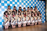 プレス向けのフォトセッションには、体調不良の平松可奈子を除く新選抜メンバー15名が参加（平松はコンサート本編には出演）。