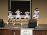 イベントでは新曲「同じ時給で働く友達の美人ママ」やシングルカップリングに収録されているプッチモニ。のカバー「ちょこっとLOVE」が披露された。