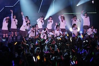 「会いたかった」を披露するSKE48第4期生。(C)SKE48