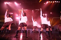 「会いたかった」を披露するSKE48第4期生。(C)SKE48