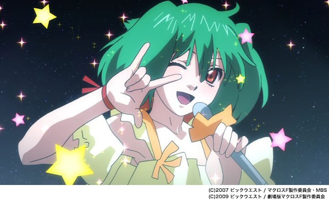 1stシングル「星間飛行」ではランカの「キラッ☆」ポーズも大流行した（写真はビデオクリップ集「娘クリ」より）。