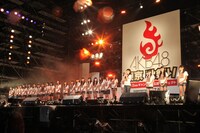 ファンの前に初登場したNMB48の研究生26名。(C)AKS