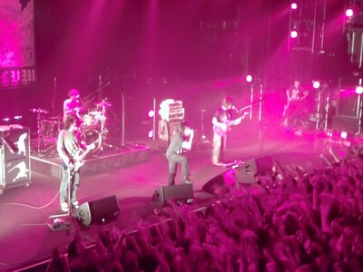 ビクターエンタテインメントの特設サイトでは、スタッフによるツアーブログを公開中。