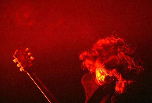 11月と12月には、ゆらゆら帝国の秘蔵映像を収めたライブDVDのリリースが決定している。