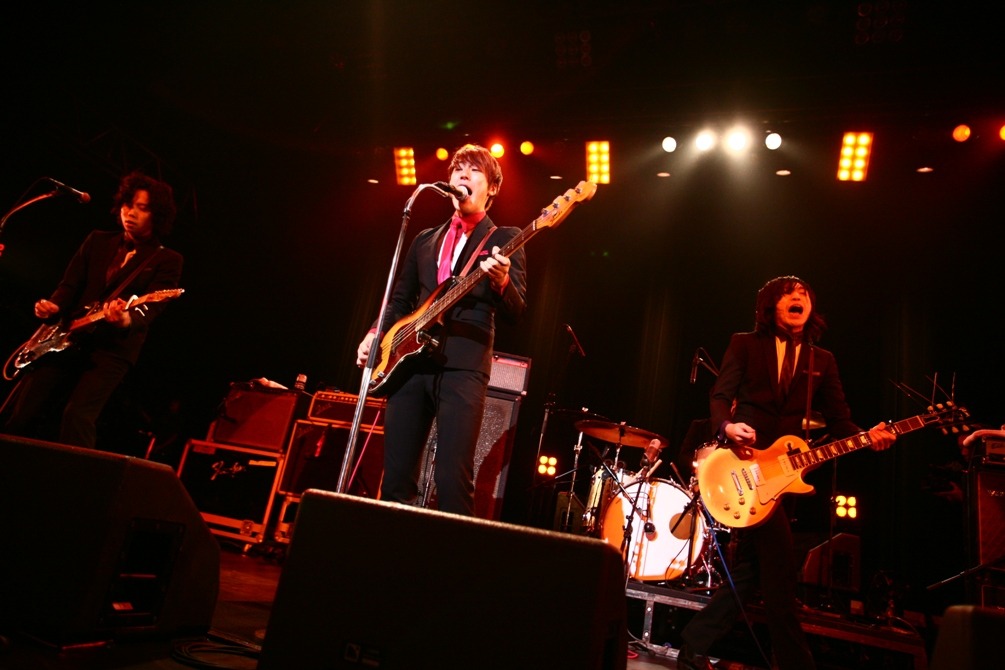 延期された5公演は、11月および2011年1月に振替公演が行われる。（Photo by 橋本塁［SOUND SHOOTER］）