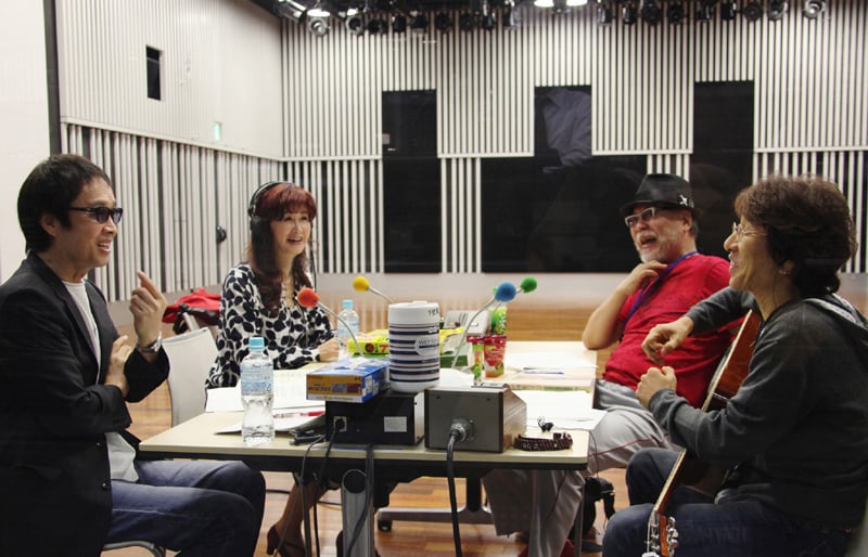 中島みゆきが「オールナイトニッポン」に登場するのは2006年12月にパーソナリティを務めて以来。拓郎、坂崎との再会は2006年9月の「吉田拓郎&かぐや姫 Concert in つま恋2006」以来となった。