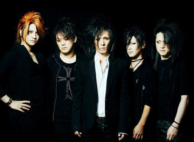 12月29日・30日に吉祥寺Club SEATAで行われた単独公演では、早くも新曲を披露したCreature Creature。