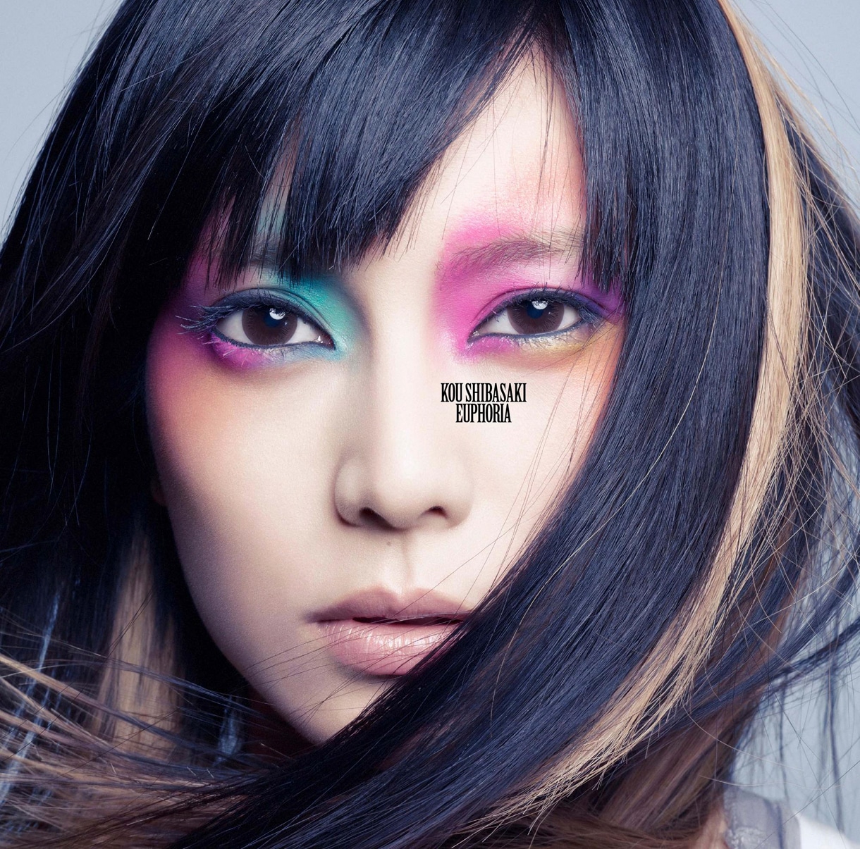 写真はシングル「EUPHORIA」通常盤ジャケット。