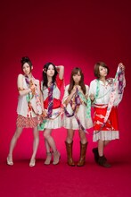 スフィアは2011年元日に「～Sphere's rings live tour 2010～ FINAL LIVE DVD」「～Sphere's rings live tour 2010～ FINAL LIVE BD plus スフィア in 3D」をリリース。