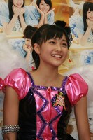 コンサートで行ってみたい地方を尋ねられ「富士山のある県に行って富士山の頂上に立って、宇宙と交信しながらコンサートをしたいです」と夢を語ったリーダー・和田彩花。