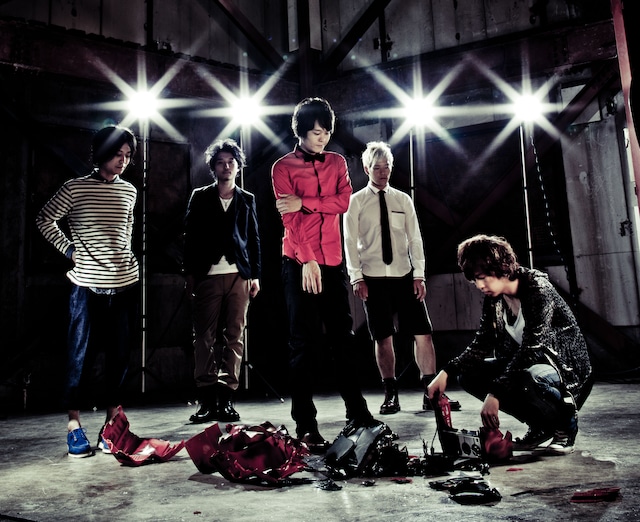 serial TV drama（写真）は今後もこのカバー曲に関する企画を展開予定。