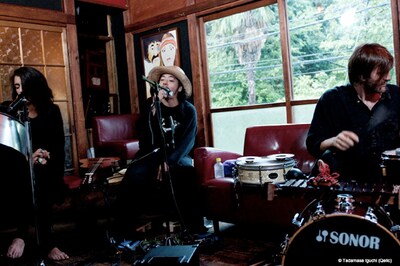 七尾旅人とWILDBIRDS & PEACEDRUMS。