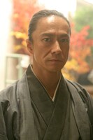 今週の人気の画像9位は「福山龍馬をSION、中村達也が襲撃！『龍馬伝』追加キャスト」より、佐々木只三郎（中村達也）。