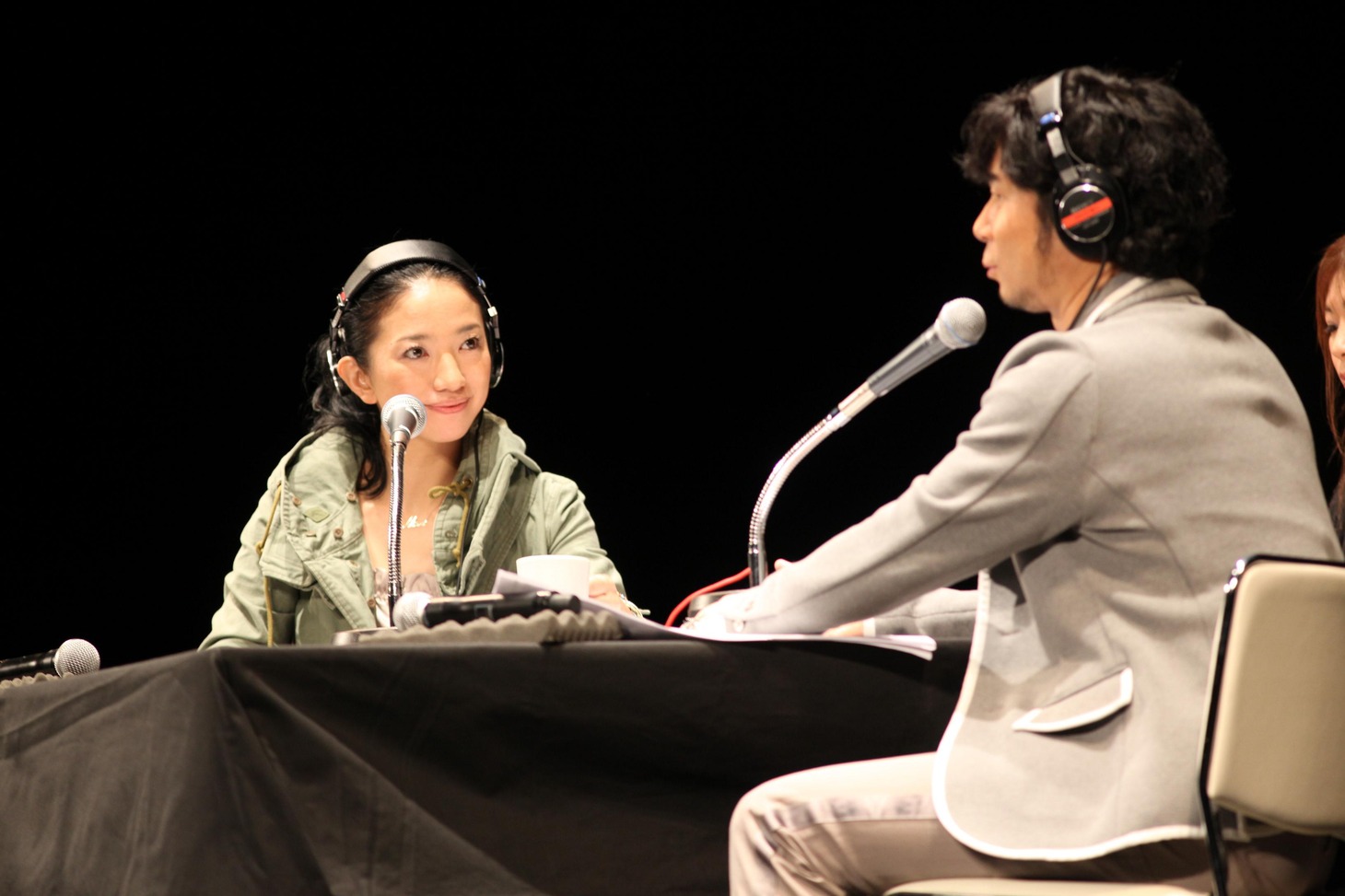 「中村正人の夜は庭イヂリ」公開収録の様子。