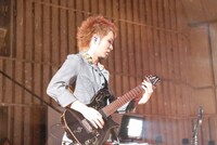 ミヤ（写真：畔柳ユキ）