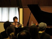 Dewの大西春奈（Pf,Cho）。