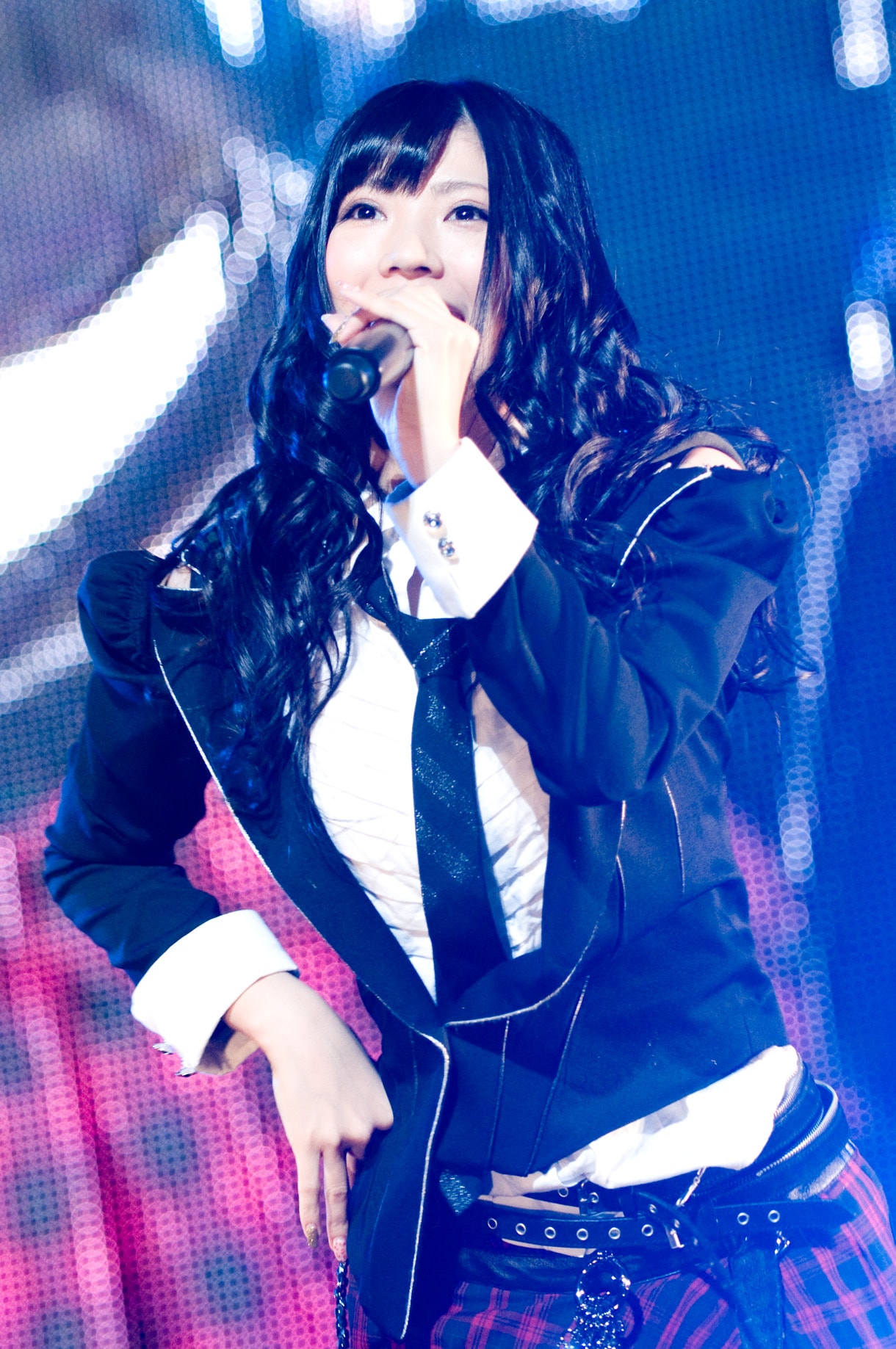 倉持明日香 - AKB48握手会イベントで柏木＆高城がセクシーダンス披露