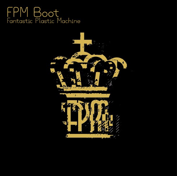 黒地にゴールドでノイズ混じりのFPMマークが描かれた「FPMBoot」ヴィレッジヴァンガード盤のジャケット。通常盤は白地に黒マーク。