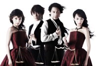 豪華キャストで繰り広げられるミュージカル「嵐が丘」。