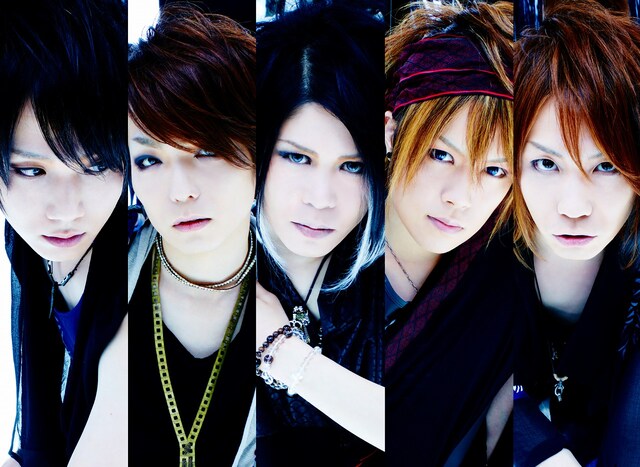 Kagrra,は2000年に結成。今年は結成10周年を記念してさまざまな企画を展開していた。