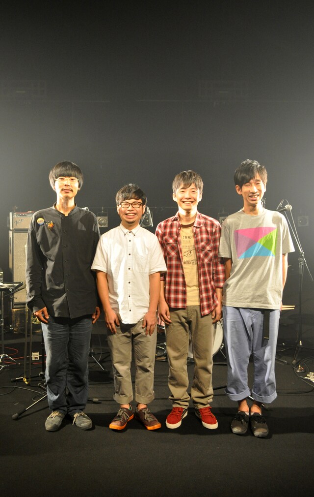 通算4枚目のオリジナルアルバム「MUDA」には、レコーディングエンジニアとして内田直之が参加した全13曲が収録される。