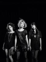 アニメ「バクマン。」の初代エンディングテーマ「BAKUROCK～未来の輪郭線～」が話題を集めたYA-KYIM。