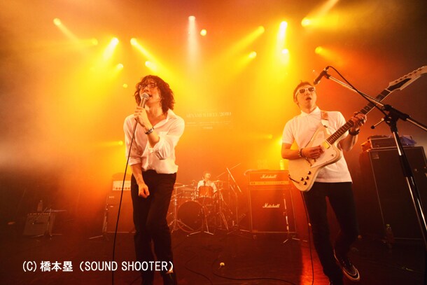 写真は昨日11月14日の「MINAMI WHEEL」でのライブの模様。新曲やカバー曲など全6曲が披露された。