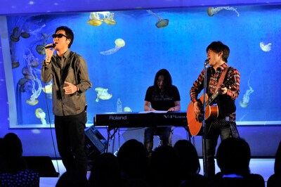 コブクロ（写真は昨日11月16日の「流星」発売記念イベントの様子）。