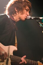 UNISON SQUARE GARDENのボーカル斎藤宏介（撮影：YUKARI MORISHITA）