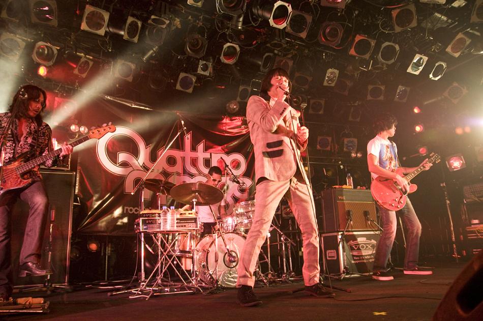 THE COLLECTORS（撮影：YUKARI MORISHITA）