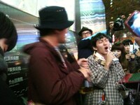 本日のゲリラライブの様子。