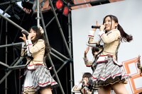 写真左から桑原みずき（チームS）、古川愛李（チームKII）。