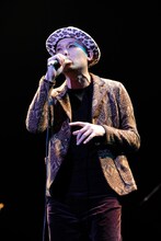 浜崎貴司（撮影：釘野孝宏）