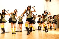 新衣装発表会の様子。