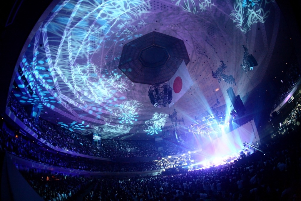 写真は日本武道館公演「SAKANAQUARIUM 21.1(B)」の模様。