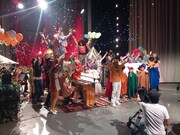 「愛のテーマ」ビデオクリップ撮影でのスタジオの様子。