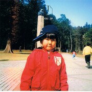 写真は12月31日リリースのニューアルバム「あなたの人生の物語」のジャケット。