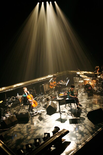 Zepp Tokyoのステージの様子（Photo by 木村篤史）。