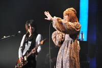 moumoon (c) RecoChoku Co.,Ltd.