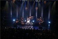 「BONNIE PINK TOUR 2010 "Dear Diary"」東京公演の模様。（Photo by 河本悠貴）