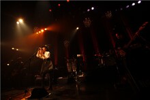 「BONNIE PINK TOUR 2010 "Dear Diary"」東京公演の模様。（Photo by 河本悠貴）