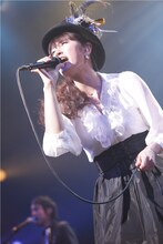 「BONNIE PINK TOUR 2010 "Dear Diary"」東京公演の模様。（Photo by 河本悠貴）